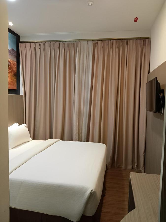 Hype Motorsport Hotel Nilai Εξωτερικό φωτογραφία