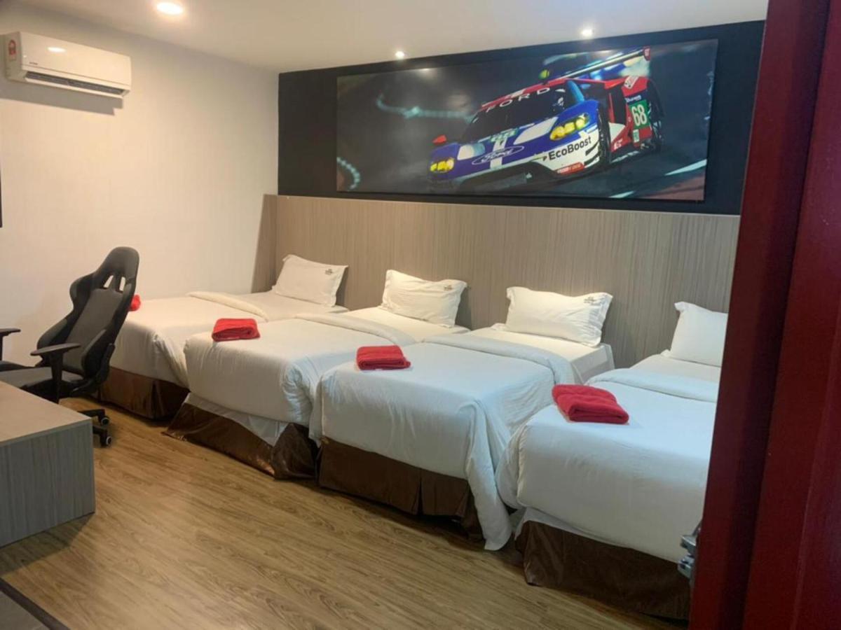 Hype Motorsport Hotel Nilai Εξωτερικό φωτογραφία