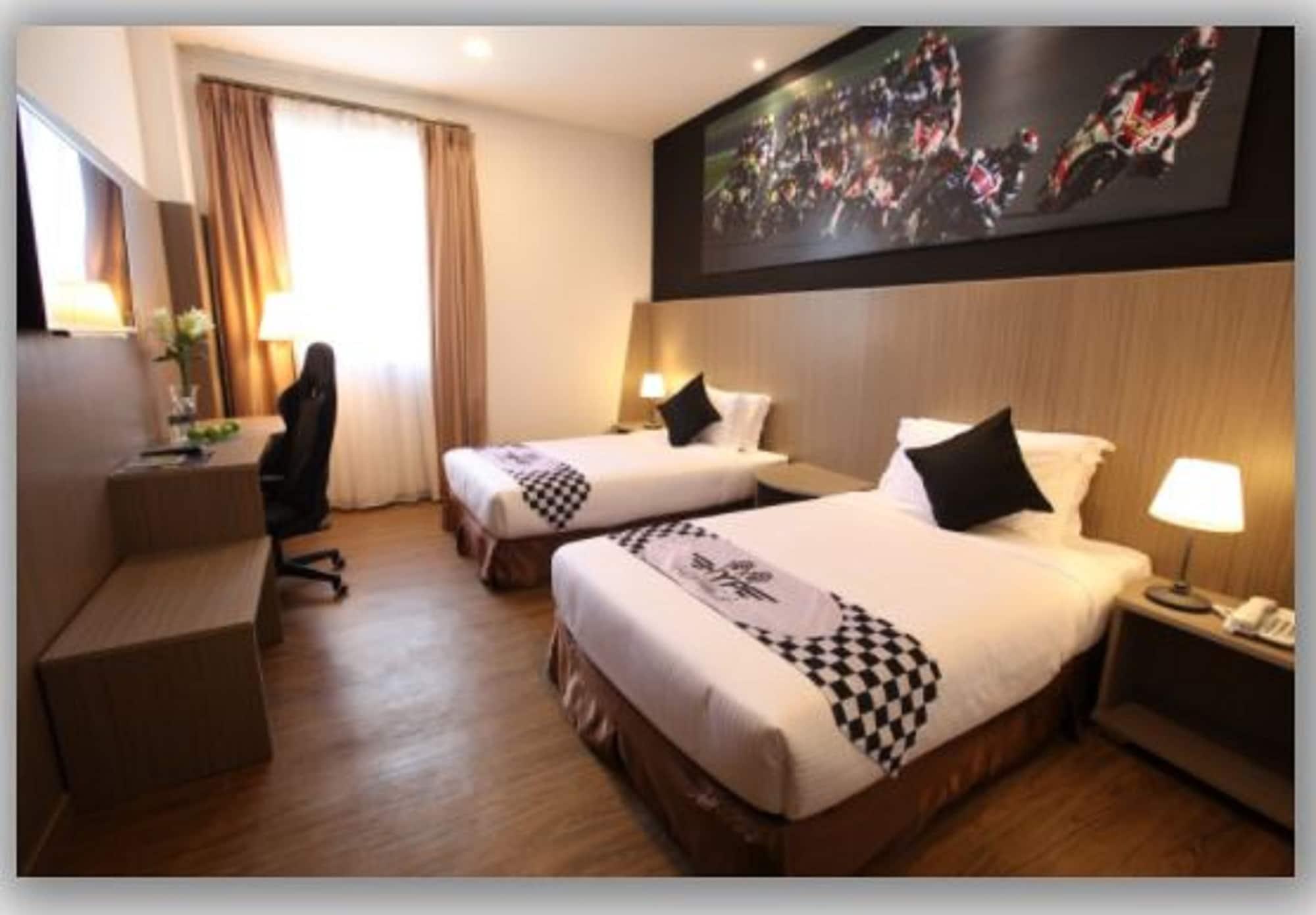 Hype Motorsport Hotel Nilai Εξωτερικό φωτογραφία