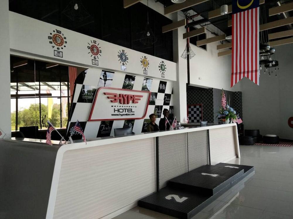 Hype Motorsport Hotel Nilai Εξωτερικό φωτογραφία