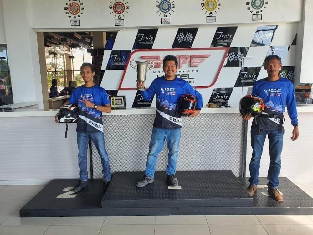 Hype Motorsport Hotel Nilai Εξωτερικό φωτογραφία