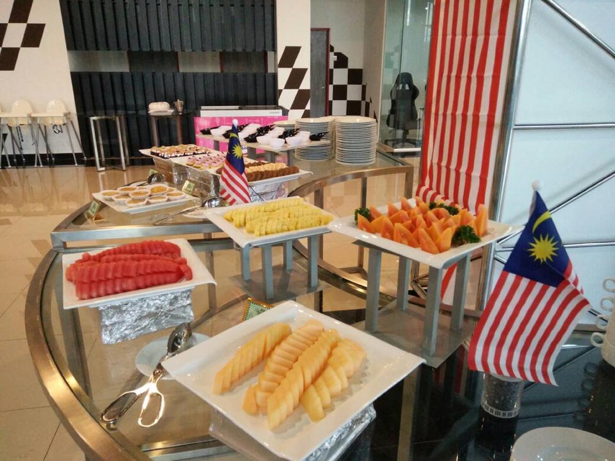 Hype Motorsport Hotel Nilai Εξωτερικό φωτογραφία