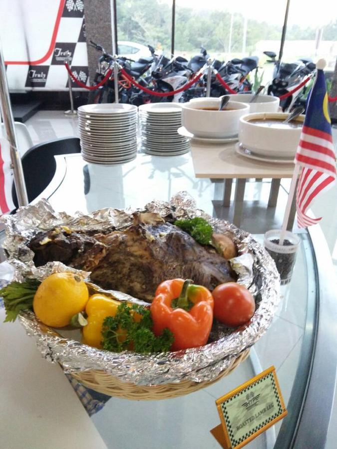 Hype Motorsport Hotel Nilai Εξωτερικό φωτογραφία